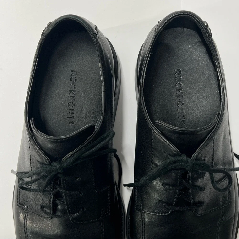 ROCKPORT Men’s Size 9 Black Lace Up Dress Shoe